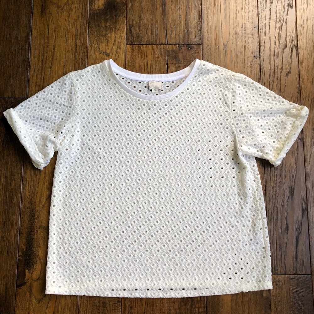 Anthropologie Postmark Chantal White lace Eyelet SS Top. Pristine condit…